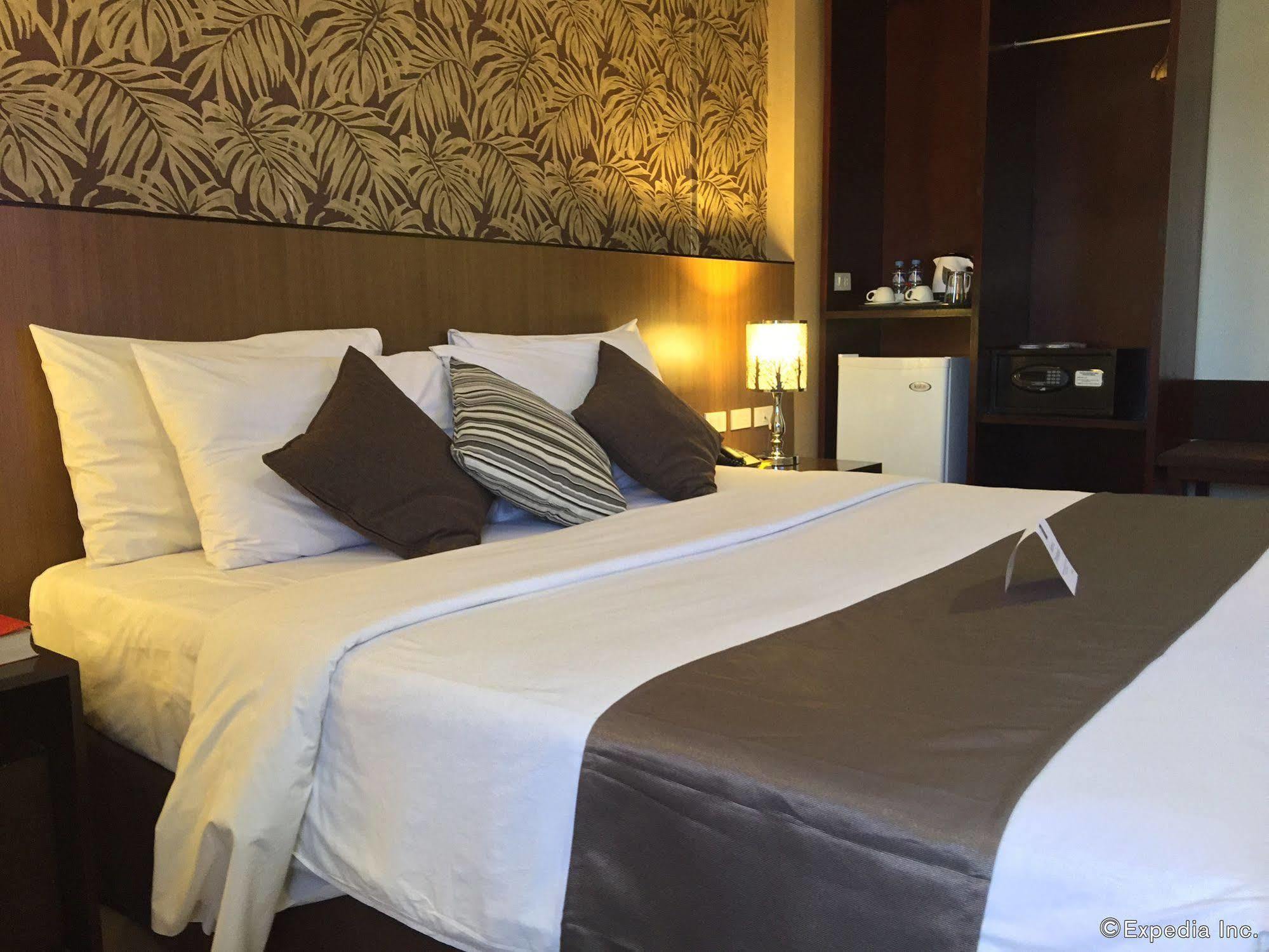 Gt Hotel Bacolod Eksteriør bilde